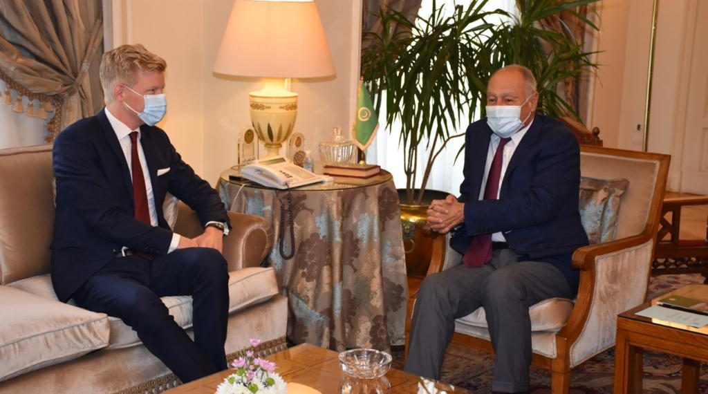 أبو الغيط يناقش مع المبعوث الأممي لليمن الوضع في مأرب