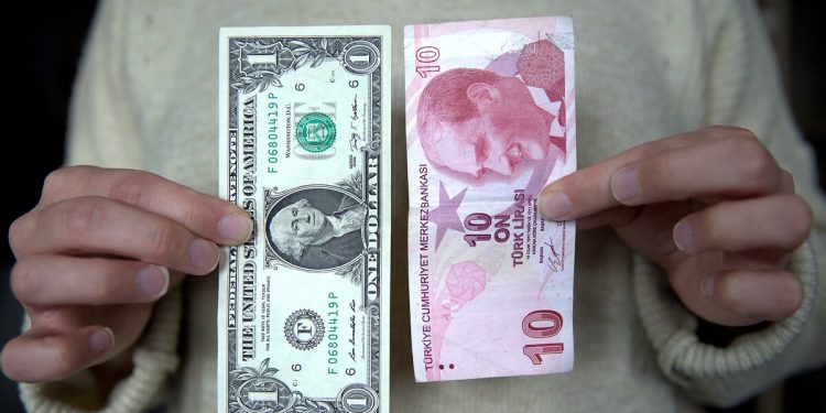 التضخم المرتفع يقتل شعبية أردوغان