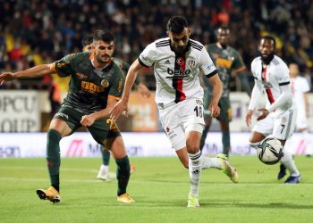 بشكتاش يتلقى هزيمة على يد ألانيا سبور