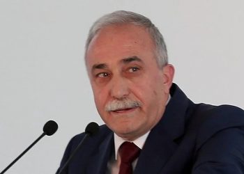 نائب من حزب أردوغان يتلقى تهديدات بعد قرار استقالته