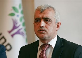 جرجرلي أوغلو: الكلام عن “كردستان” ليس جريمة