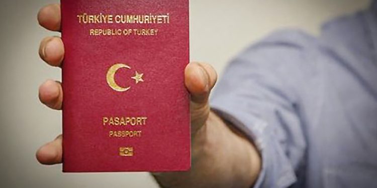 ألمانيا تشدد شروط منح التأشيرة لمواطني تركيا