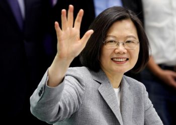 رئيسة تايوان تشكر لاعب كرة سلة معارض للرئيس أردوغان