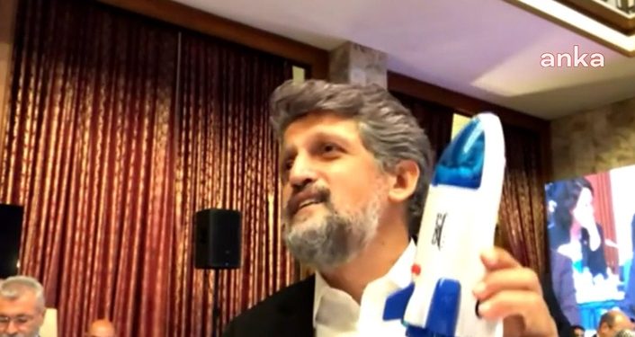 برلماني تركي يسخر من الموازنة المخصصة لوكالة الفضاء