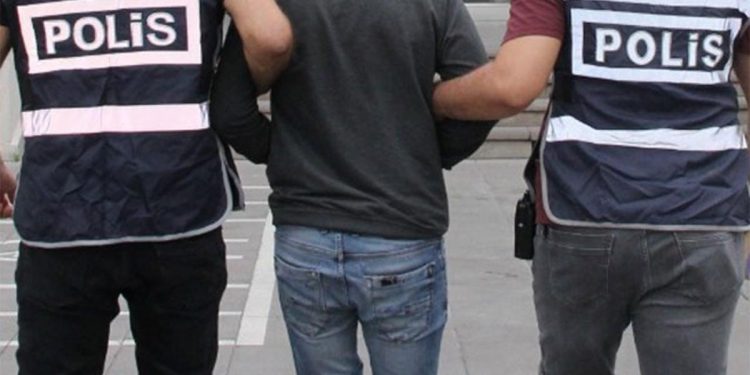 تركيا.. اعتقال رقيب بحوزته 42 كجم من الحشيش