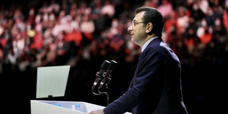 عمدة إسطنبول أبرز منافسو أردوغان مهدد بالسجن!