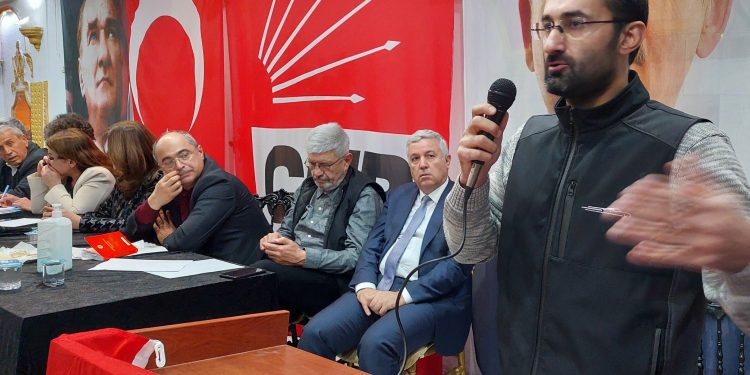 الشعب الجمهوري: لا ديمقراطية حقيقية دون عودة المفصولين تعسفيًا