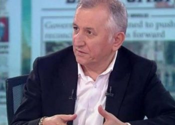 كاتب يدعو أردوغان للاقتداء بزعيم المعارضة!