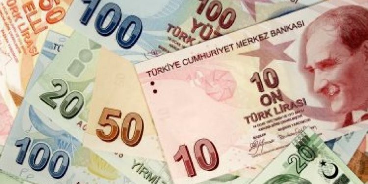 التضخم في تركيا يقفز إلى قمة ثلاثة أعوام