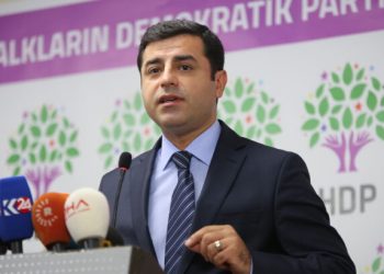 صلاح الدين دميرطاش: لن يكون هناك وجود لحزب أردوغان في المستقبل