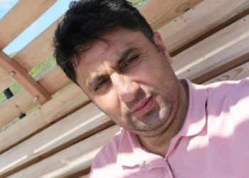 بعد وفاته.. إعادة شرطي مفصول تعسفيًا إلى عمله!