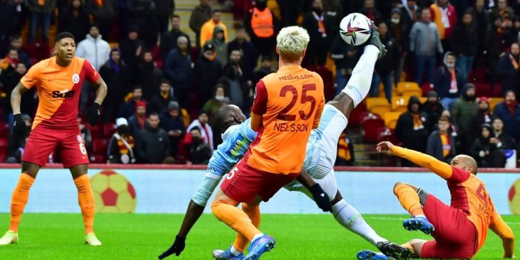 جالطة سراي يتعادل مع بلدية إسطنبول