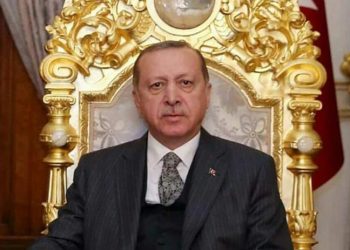 أردوغان يبرر الأزمة الاقتصادية بآية قرآنية!