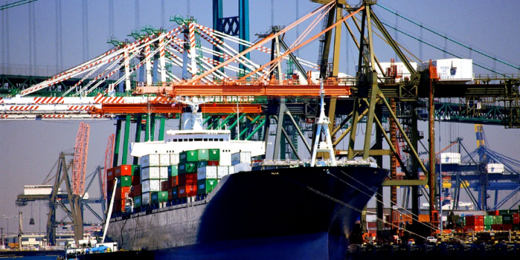 مصر تقيّد واردات من تركيا لتضرر الصناعة المحلية