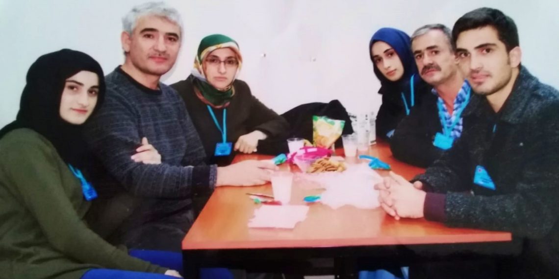 تركيا.. وفاة مريضة سرطان قبل لقاء زوجها المعتقل منذ 5 سنوات