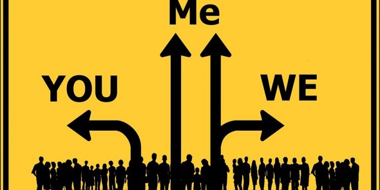 العالم يغرق في مستنقع الأنانية والعنصرية 2-4