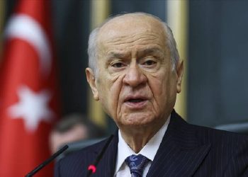 حليف أردوغان يبرر الانهيار الاقتصادي: تركيا تواجه سيناريو عدوانيًا!