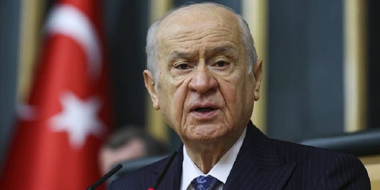 حليف أردوغان يبرر الانهيار الاقتصادي: تركيا تواجه سيناريو عدوانيًا!