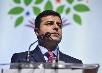 دميرطاش: يجب إجراء انتخابات مبكرة قبل انهيار تركيا بالكامل