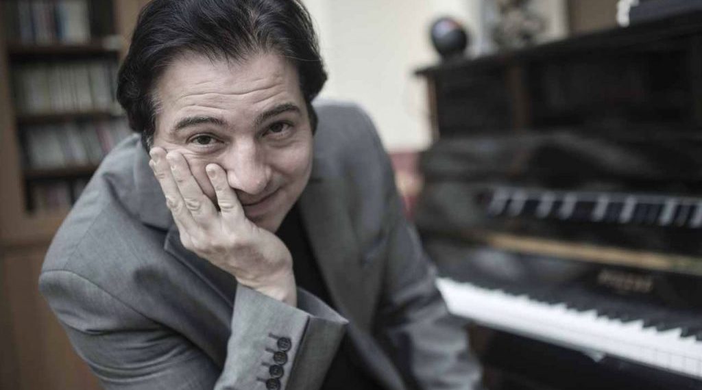 عازف بيانو شهير: إمام أوغلو سيصبح رئيس تركيا