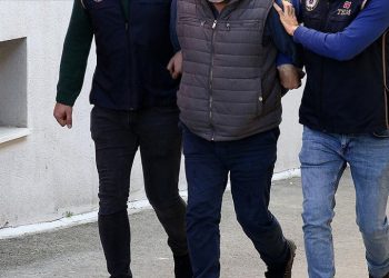 تركيا..اعتقال 12 عضوًا بحزب الشعوب الديمقراطي الكردي