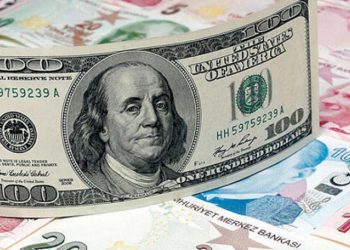 بنك بريطاني: الدولار سيرتفع إلى 20 ليرة تركية