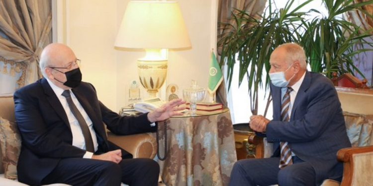 أبو الغيط يلتقي ميقاتي في شرم الشيخ