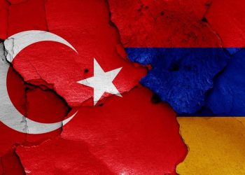 وصول الوفدين التركي والأرميني إلى موسكو لعقد أول لقاء حول تطبيع العلاقات بين البلدين