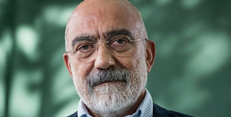 أحمد ألتان: أفضل السجن في تركيا على المنفى!