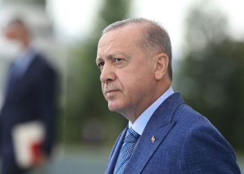 أردوغان يساوم مجددًا “زعيمًا إرهابيًّا” على أصوات الأكراد