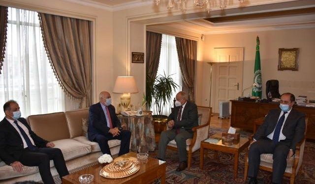 أبو الغيط يستقبل أمين سر حركة فتح الفلسطينية