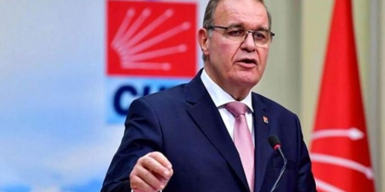 الشعب الجمهوري: نظام الودائع الجديد “عبء يصعب تحمله”