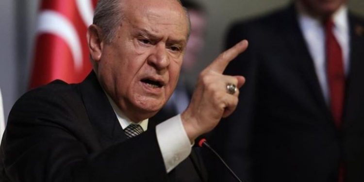 حليف أردوغان يهدد من يخططون للتظاهر!