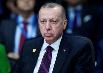 أردوغان يواجه انتقادات من طبيبه السابق!