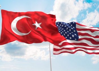اتصالات مستمرة بين أنقرة وواشنطن بشأن الأزمة الروسية الأوكرانية