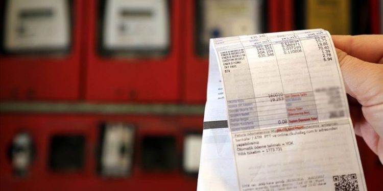 نيويورك تايمز: فواتير الكهرباء “أزمة سياسية” في تركيا