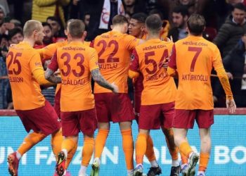 6 أهداف خلال مباراة جالطة سراي وريزا سبور