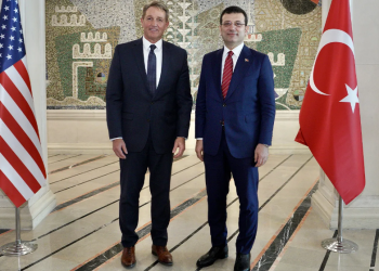 السفير الأمريكي الجديد يزور عمدة إسطنبول المعارض