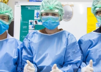 عمال الرعاية الصحية في تركيا يضربون عن العمل