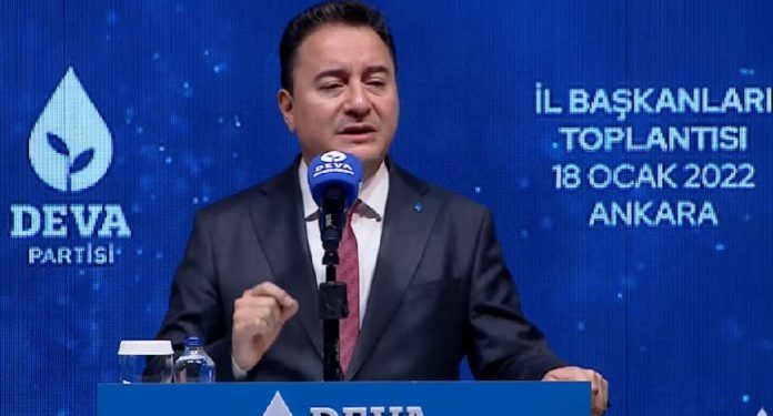 علي باباجان يسأل أردوغان عن سر المصالحة مع الإمارات