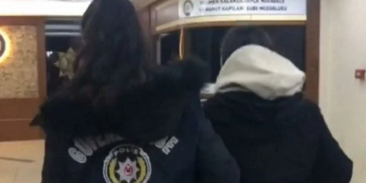 اعتقالات في تركيا بسبب إصابة أردوغان بمتحور أوميكرون