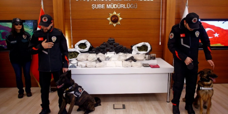هل اختارت مافيا المخدرات تركيا مستودعًا لمخدر الكوكايين؟