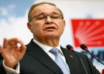 الشعب الجمهوري: أردوغان حول القيادات الحكومية إلى “عمال موسمين”