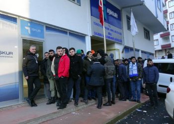 تركيا.. البطالة تسجل 22% خلال 2022