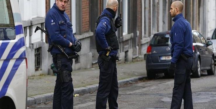 اليونان تعتقل 3 أتراك بتهمة الاتجار في البشر