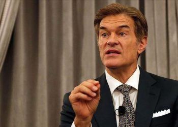 الدكتور أوز يعلن تنازله عن الجنسية التركية حال فوزه بعضوية الشيوخ الأمريكي