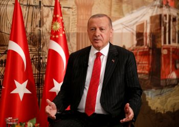 أنباء عن تعيين طبيب أردوغان الخاص وزيرًا للصحة