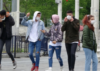 نصف أصوات الجيل الشاب في تركيا مرهونة للمعارضة