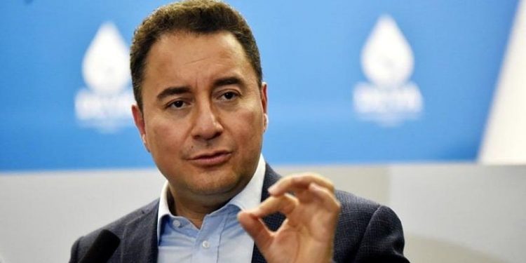باباجان: “المركزي التركي” قد يلجأ لبيع جزء من الاحتياطي الأجنبي مرة أخرى