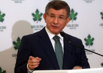 داود أوغلو يمهل أردوغان يومين قبل أن يكشف عن أمور هامة!